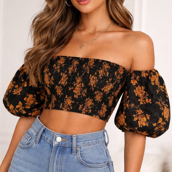No Label Tops - Black Floral Puff Sleeve Crop Top – Square Neck Romantic Cottagecore Size S